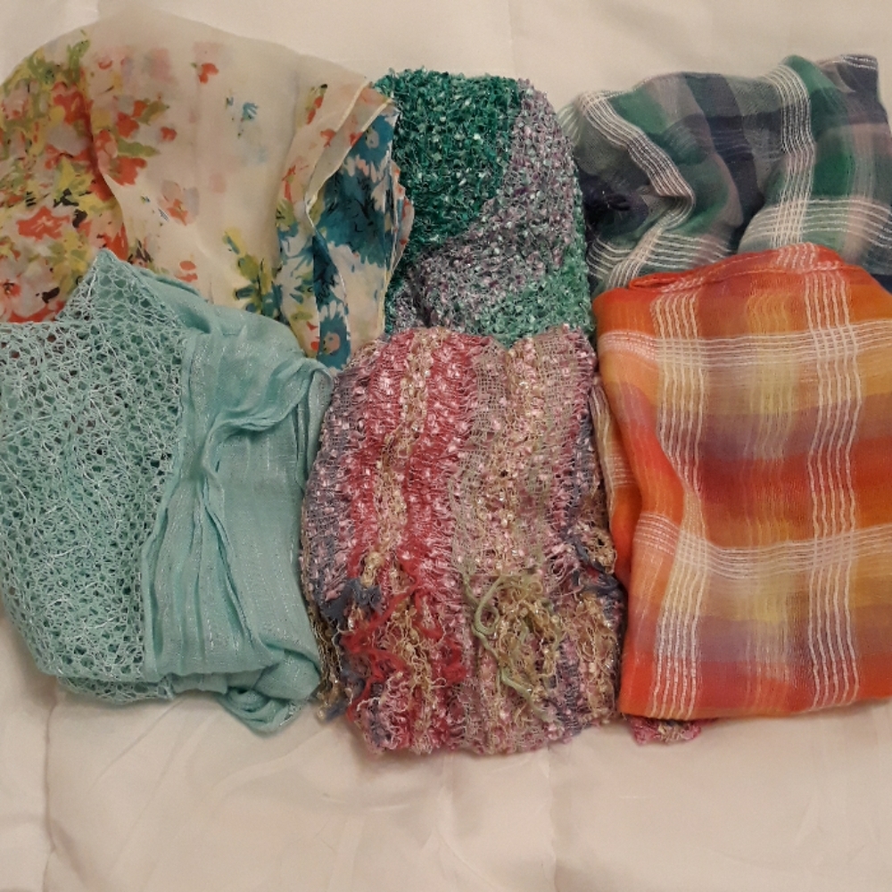 Bundle of 6 scarves